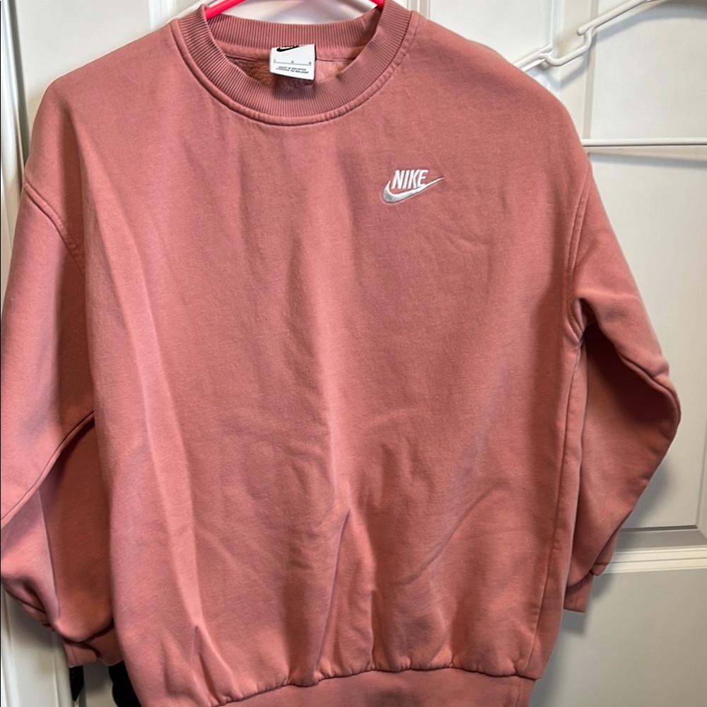 Nike crew neck sweatshirt size large kids